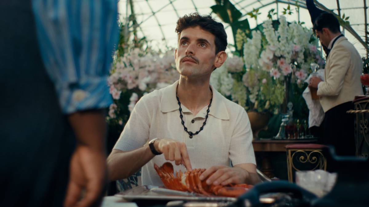 De «Merlí» a encarnar Salvador Dalí: Iñaki Mur porta el català a la nova sèrie de Filmin