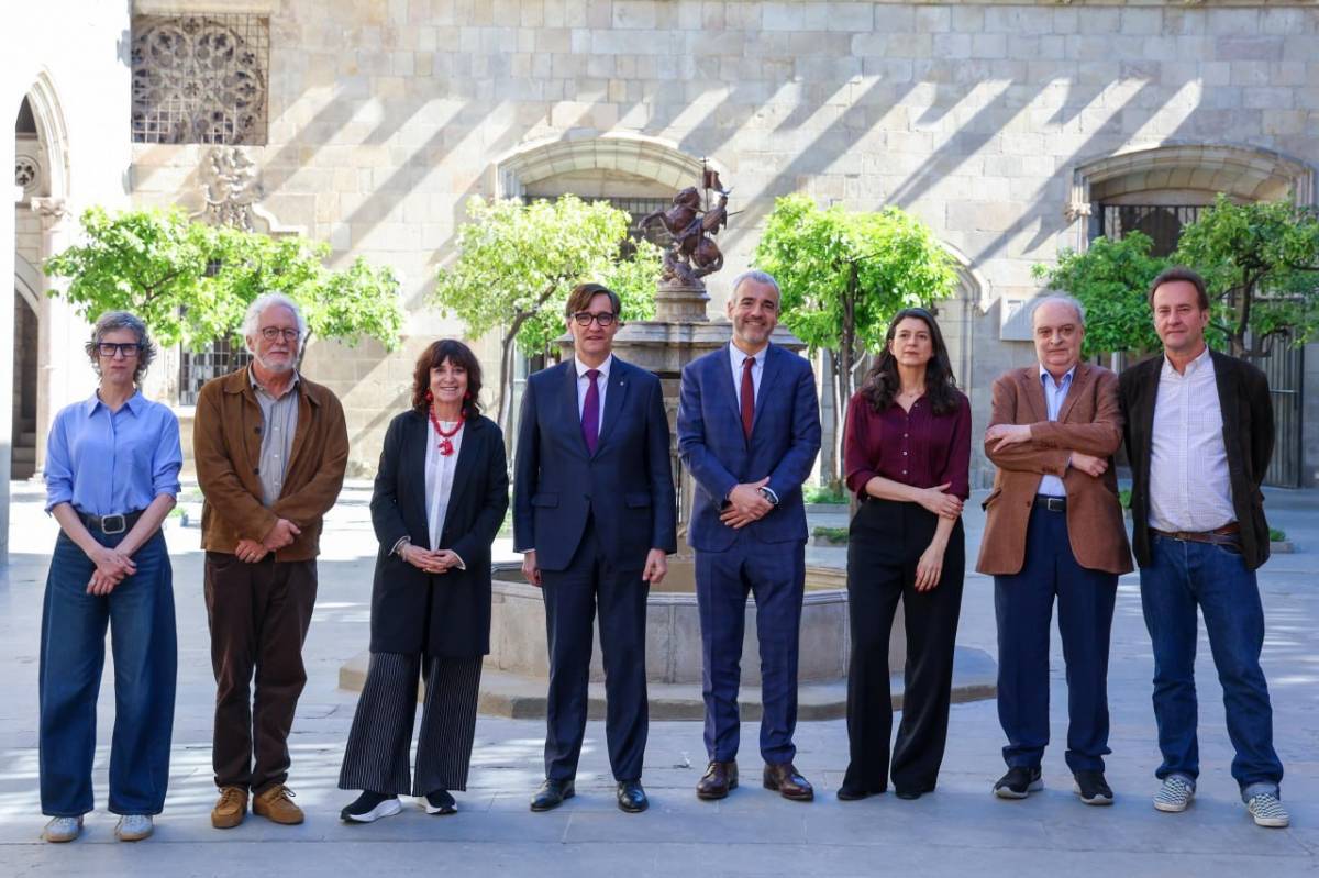 Illa beneeix els premis literaris d'Aena