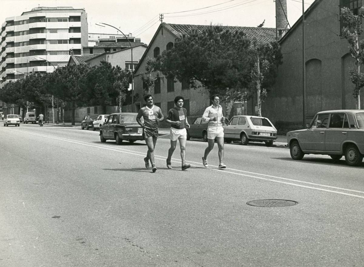 Una marató amb vestimentes diverses