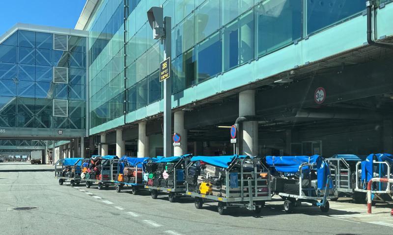 El personal de terra de l'aeroport del Prat va a la vaga indefinida a partir del 4 d'agost