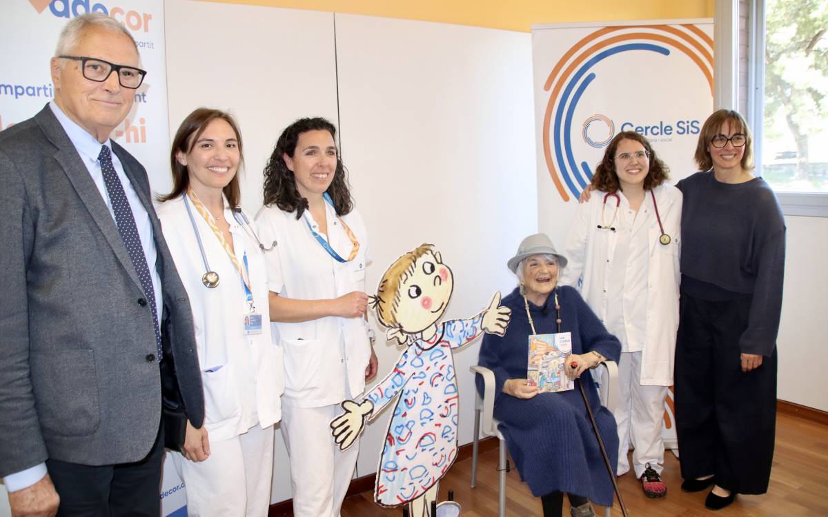 Pilarin Bayés il·lustra un conte per l`Hospital de Vic.