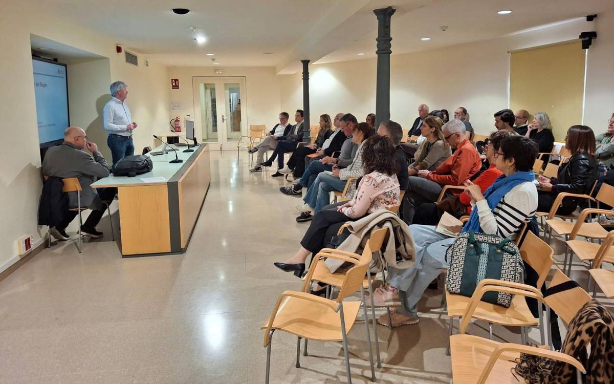 Els ajuntaments del Bages coneixen el nou gestor d'expedients per modernitzar l'administració local