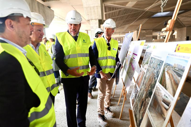 Puente demana explicacions a Alstom pels retards en l'entrega dels nous trens de Rodalies