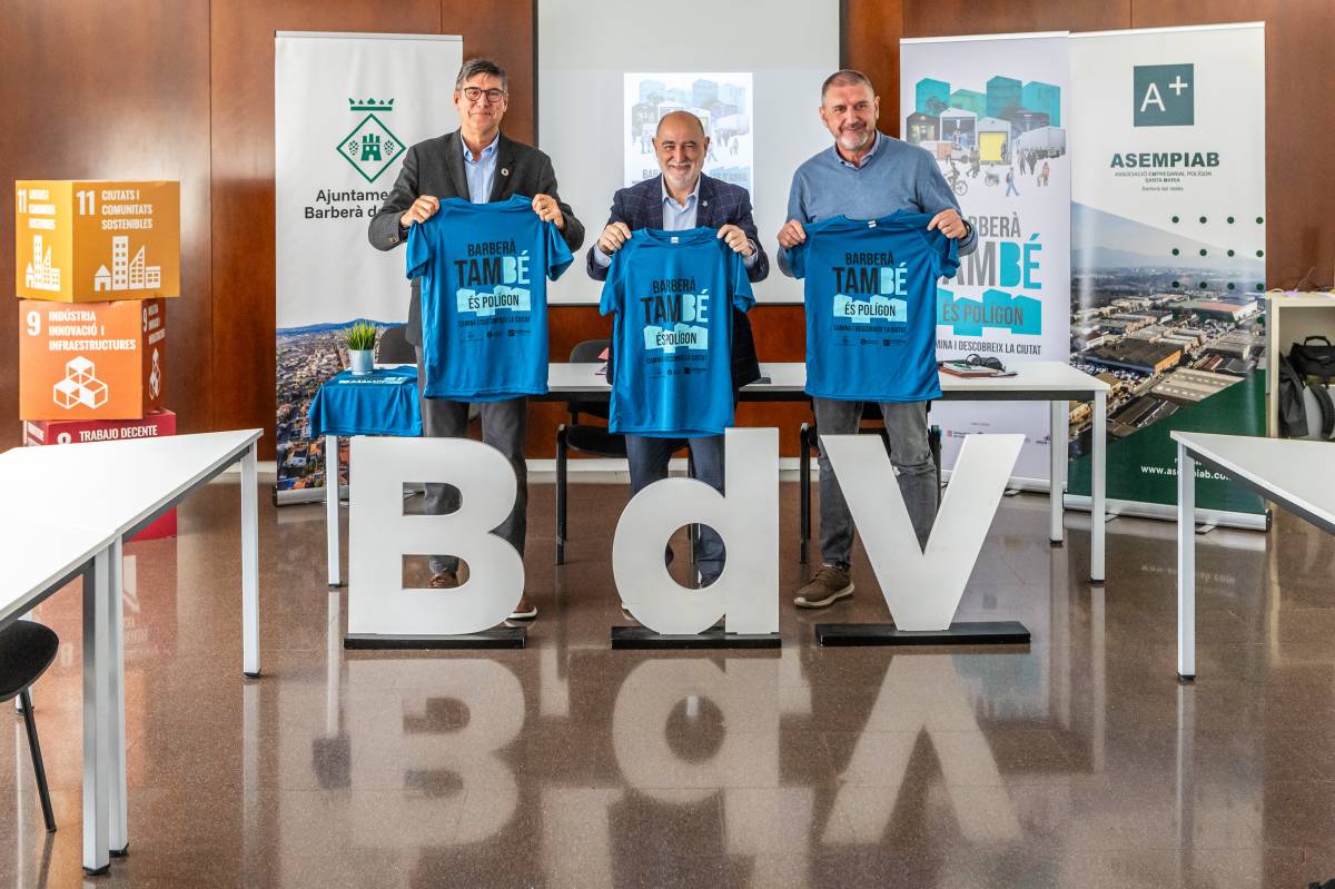 Presentació de l`acte al polígon de Barberà, amb Xavier Garcés, Martí Puig i Pere Pubill
