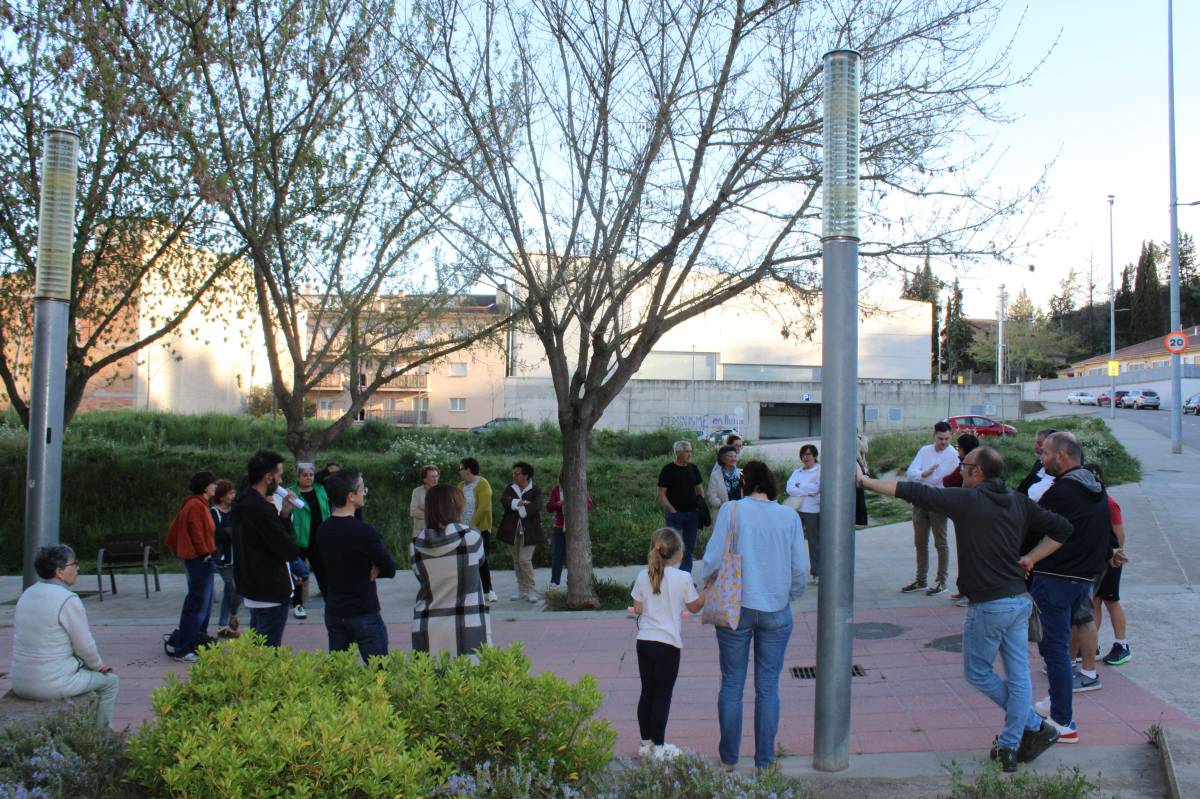 Oposició frontal dels veïns del barri de Sant Agustí de Solsona al bloc de pisos en un solar municipal 