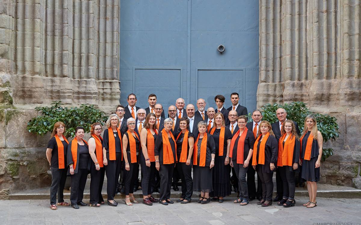 La Coral Cardonina homenatja tres cantaires històrics en un concert especial