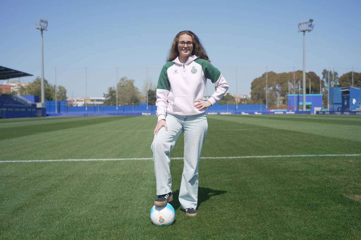 Amb només 22 anys, ja ha debutat a la Liga F i la Copa de la Reina