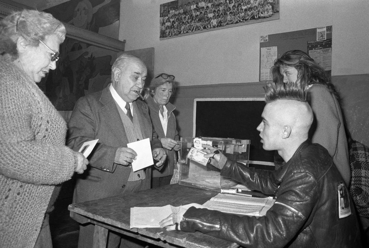 Quan la dreta va fer el buit a l'OTAN