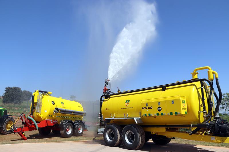 La cisterna de grans dimensions que passarà a donar servei a la Catalunya Central. - 