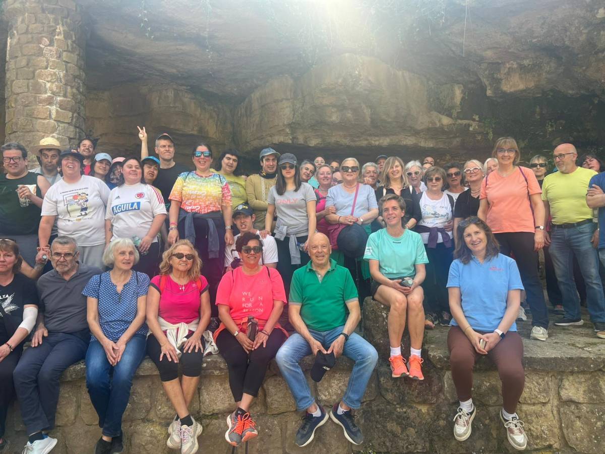 Prop d’un centenar de persones participen en les caminades del Dia Mundial de l’Activitat Física 2026