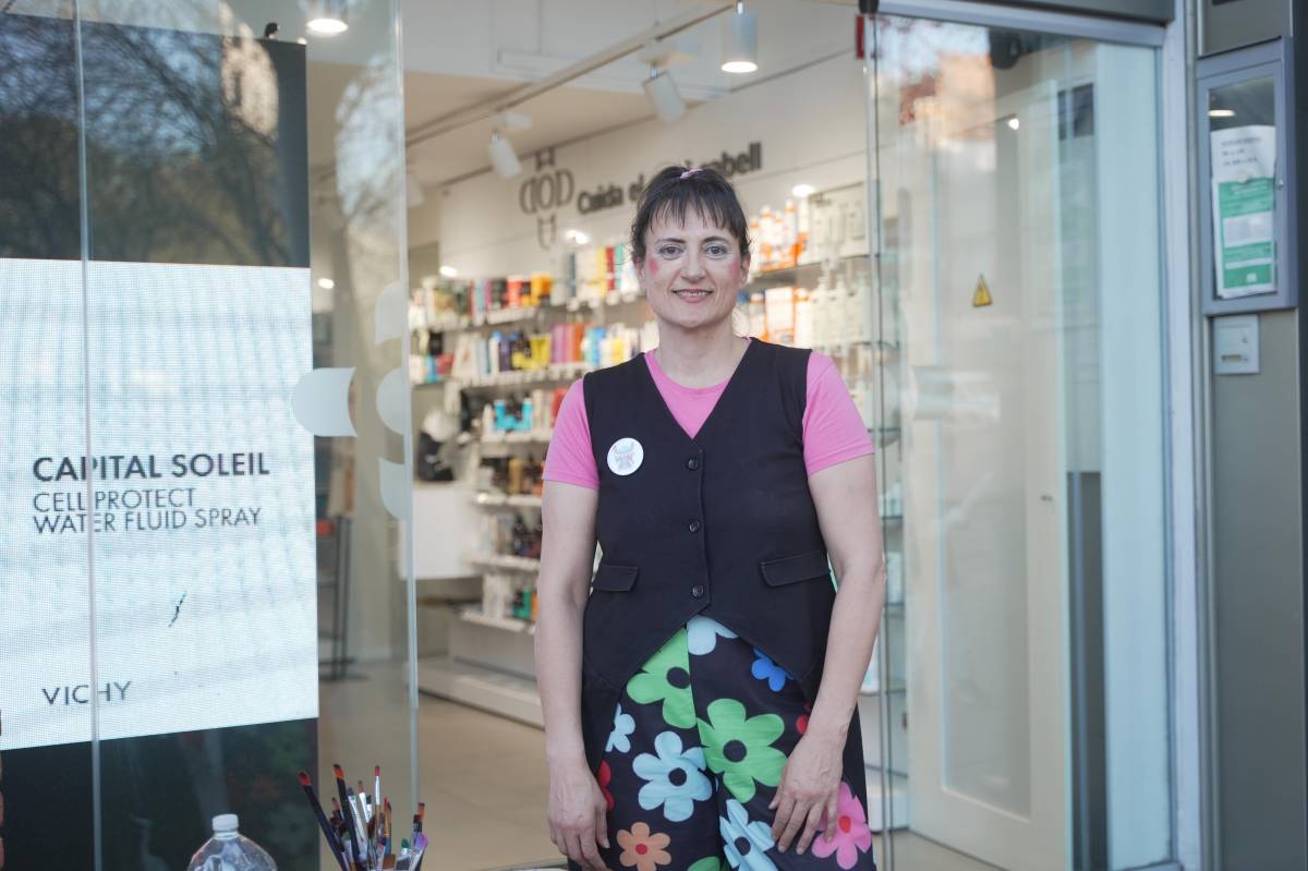  La pallassa Lilina, animadora a la Farmàcia Ca n'Oriac - DAVID CHAO