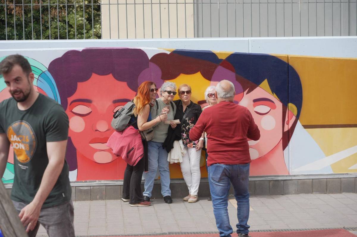 Sabadell inicia la Primavera del Voluntariat amb l’estrena d’un gran mural
