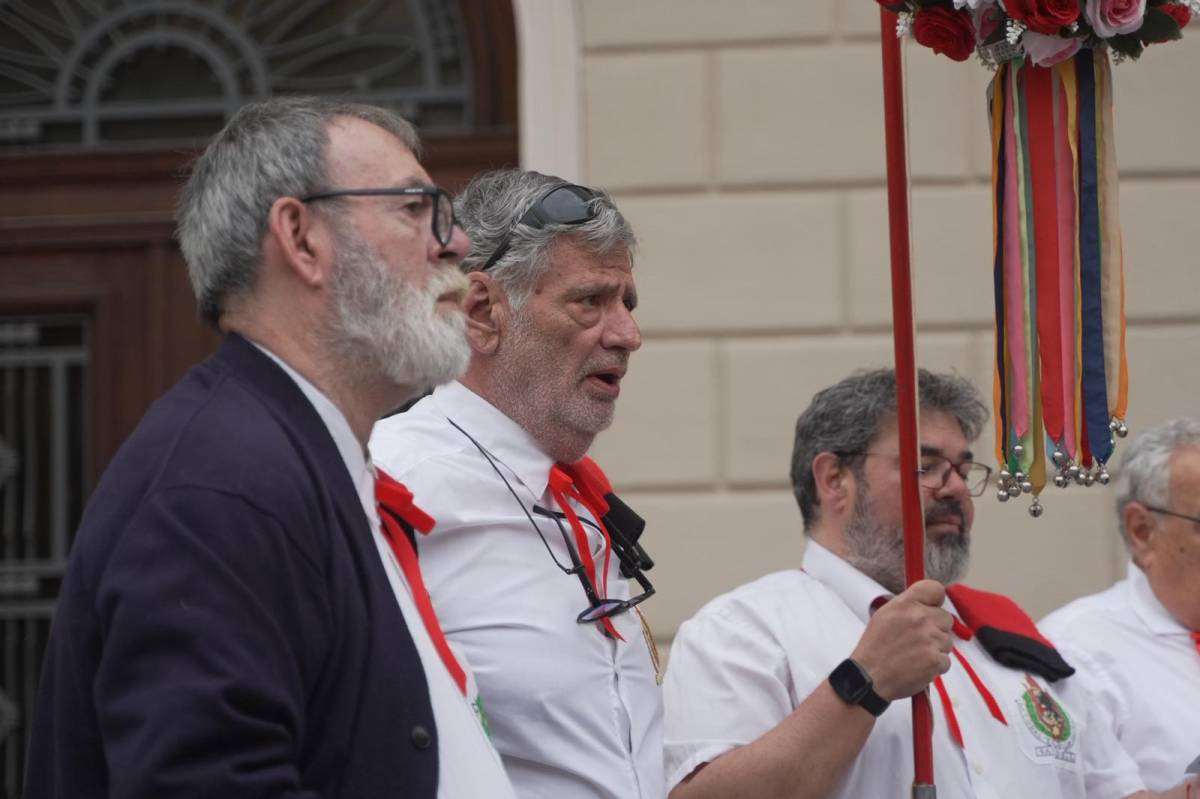 La Societat Coral Estrella Daurada a la plaça del Doctor Robert - DAVID CHAO