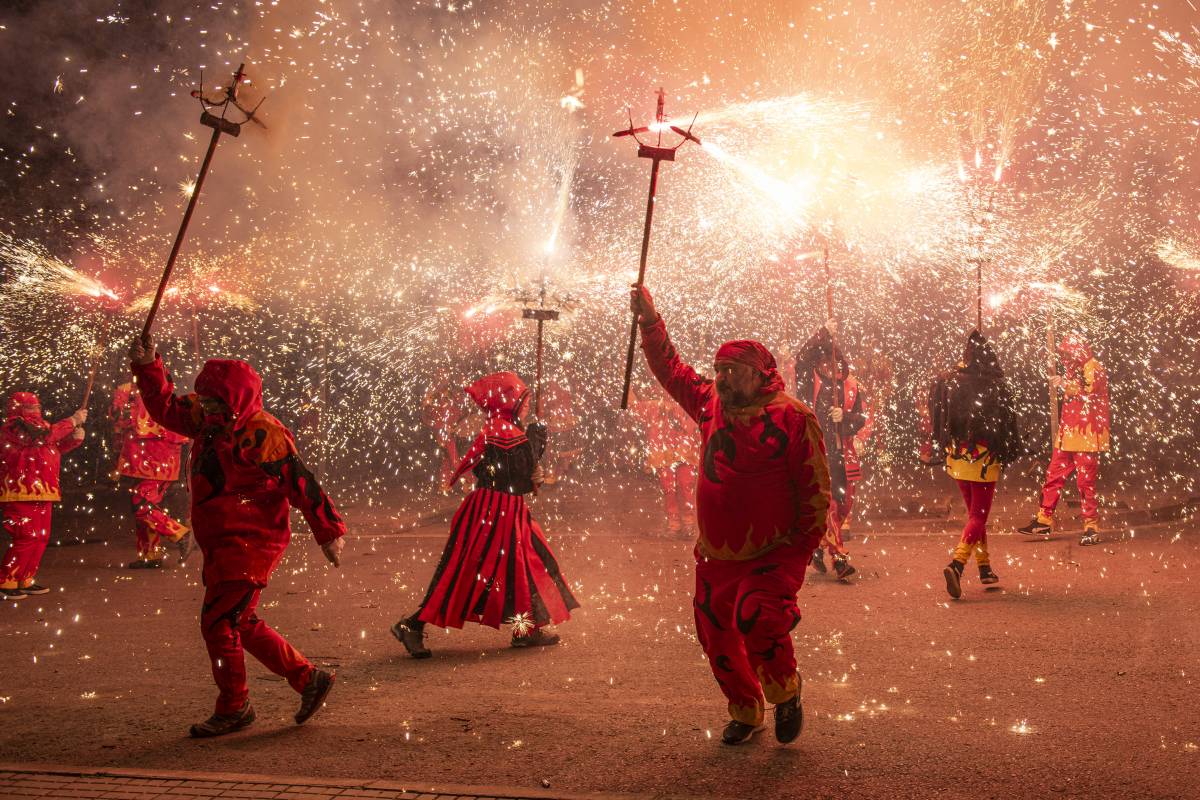 VÍDEO | Un correfoc es descontrola a la cloenda de la Culturassa de Terrassa