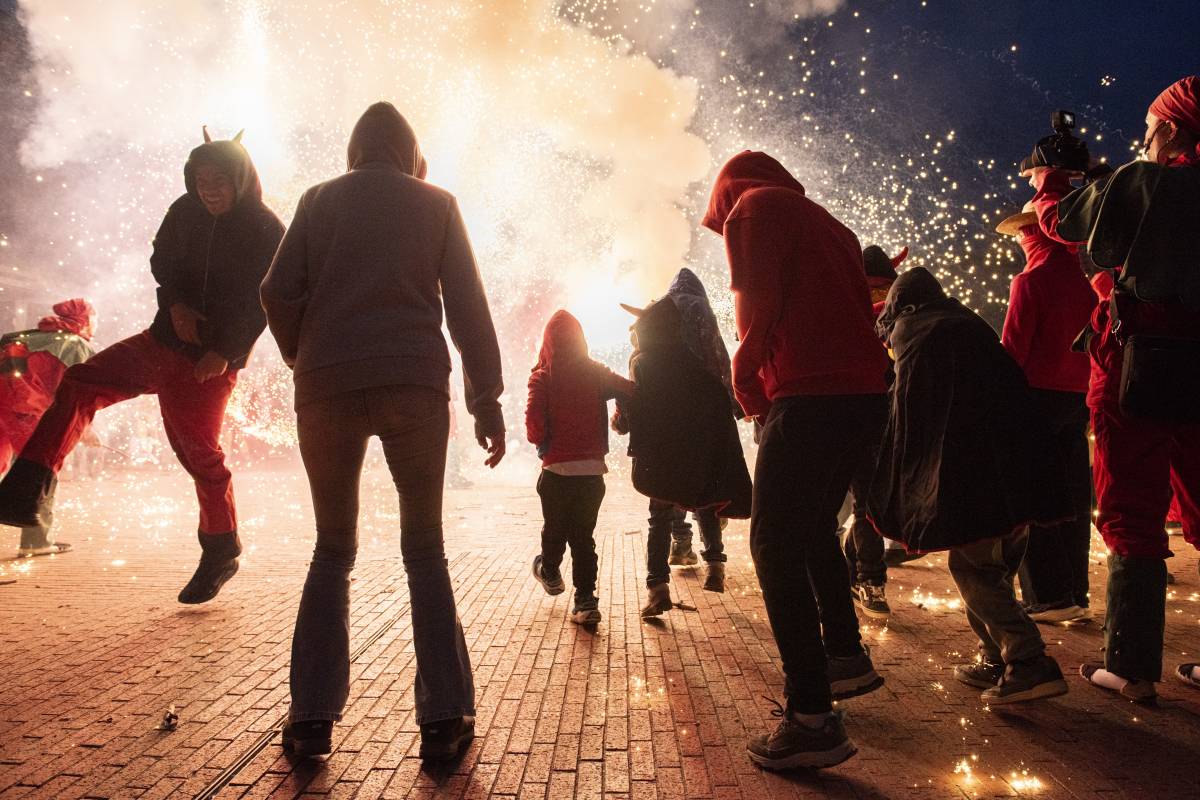 Un correfoc es descontrola a la cloenda de la Culturassa de Terrassa