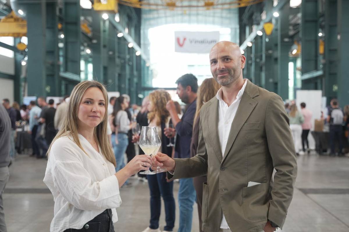 La directora general de Vinalium, Lídia Gómez Muñoz i Daniel López, fundador de l`empresa - DAVID CHAO La directora general de Vinalium, Lídia Gómez Muñoz i Daniel López, fundador de l`empresa