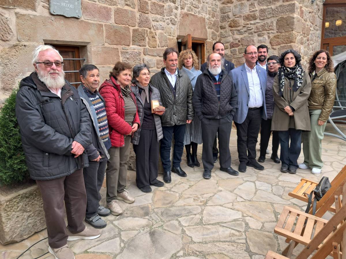 La Fira de la Mel aplega al voltant d’aquest producte i dels caragols centenars de visitants del Solsonès i de les comarques veïnes