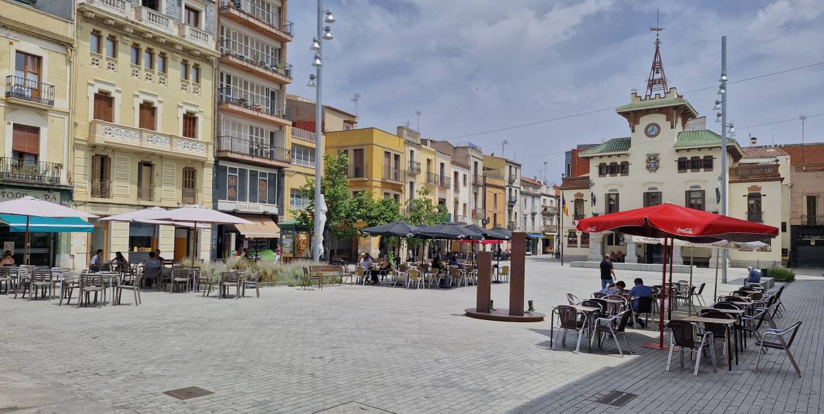 Una cinquantena de comerços de Sant Celoni s'abanderen de les frases fetes catalanes
