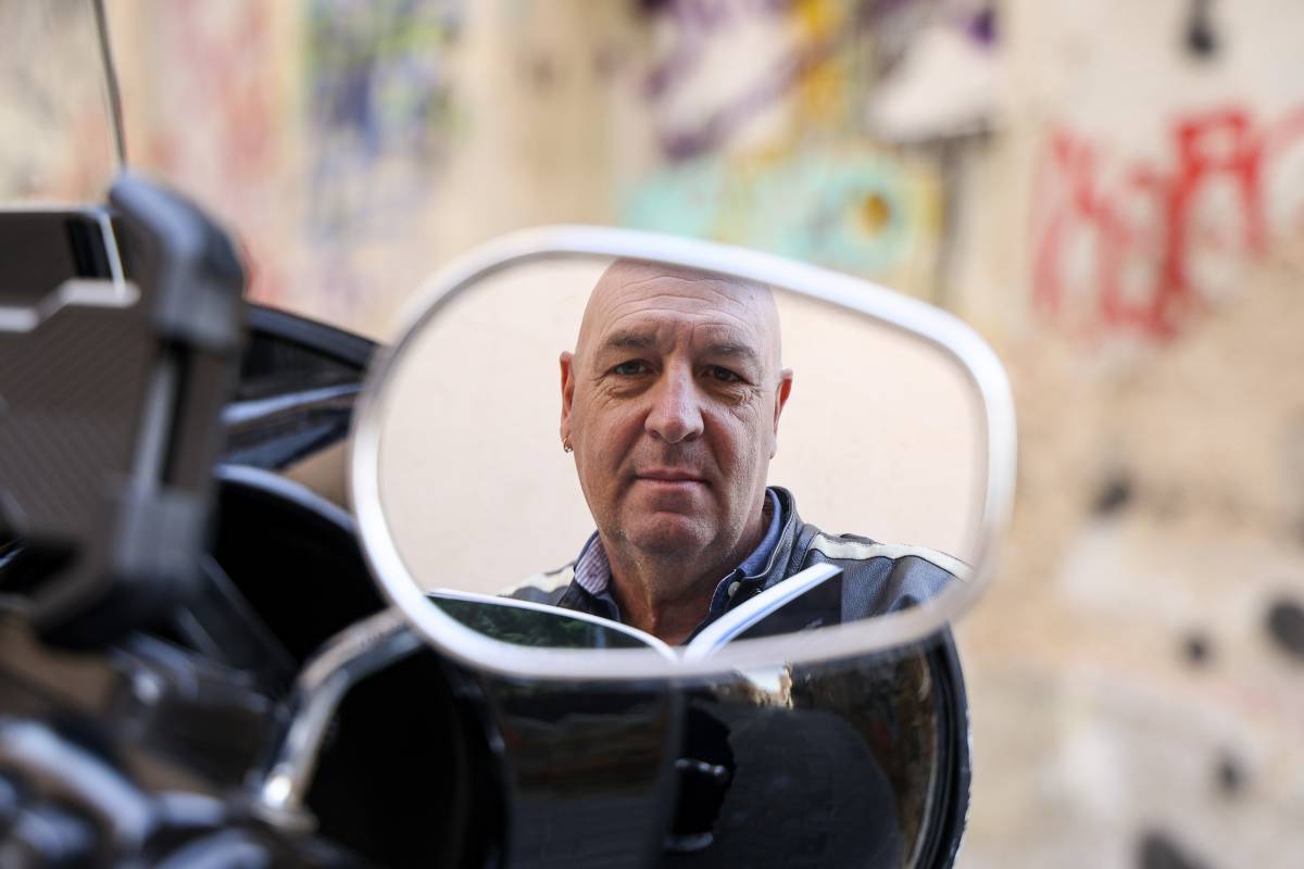 Jaume Marco amb la seva Harley Davidson Electra Ultra Gluide - VÍCTOR CASTILLO Jaume Marco amb la seva Harley Davidson Electra Ultra Gluide