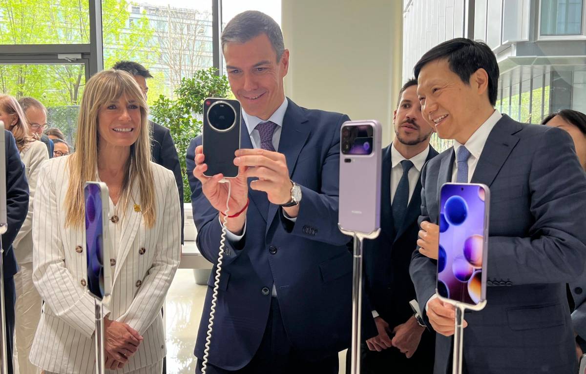 El front judicial torna a assetjar Pedro Sánchez: Begoña Gómez, a judici per quatre delictes