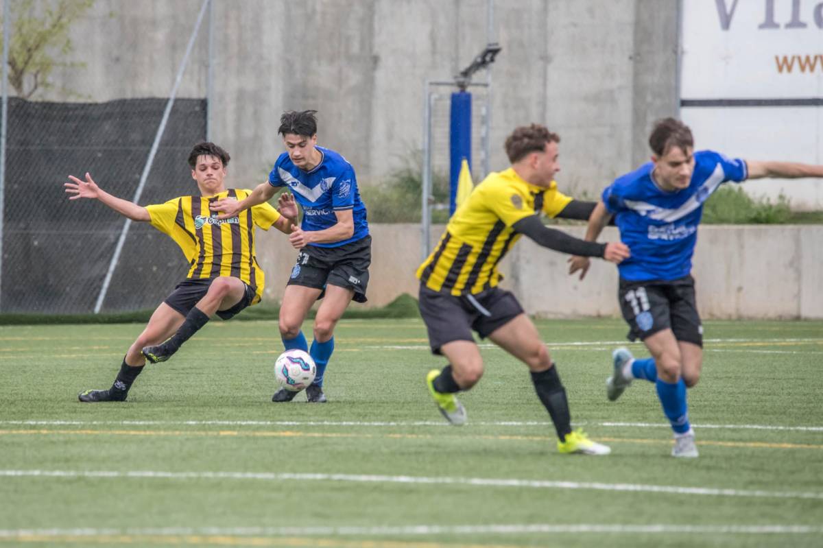 El Marc Caball i el Robert Ferrer, obstaculitzats - Víctor Pisa 