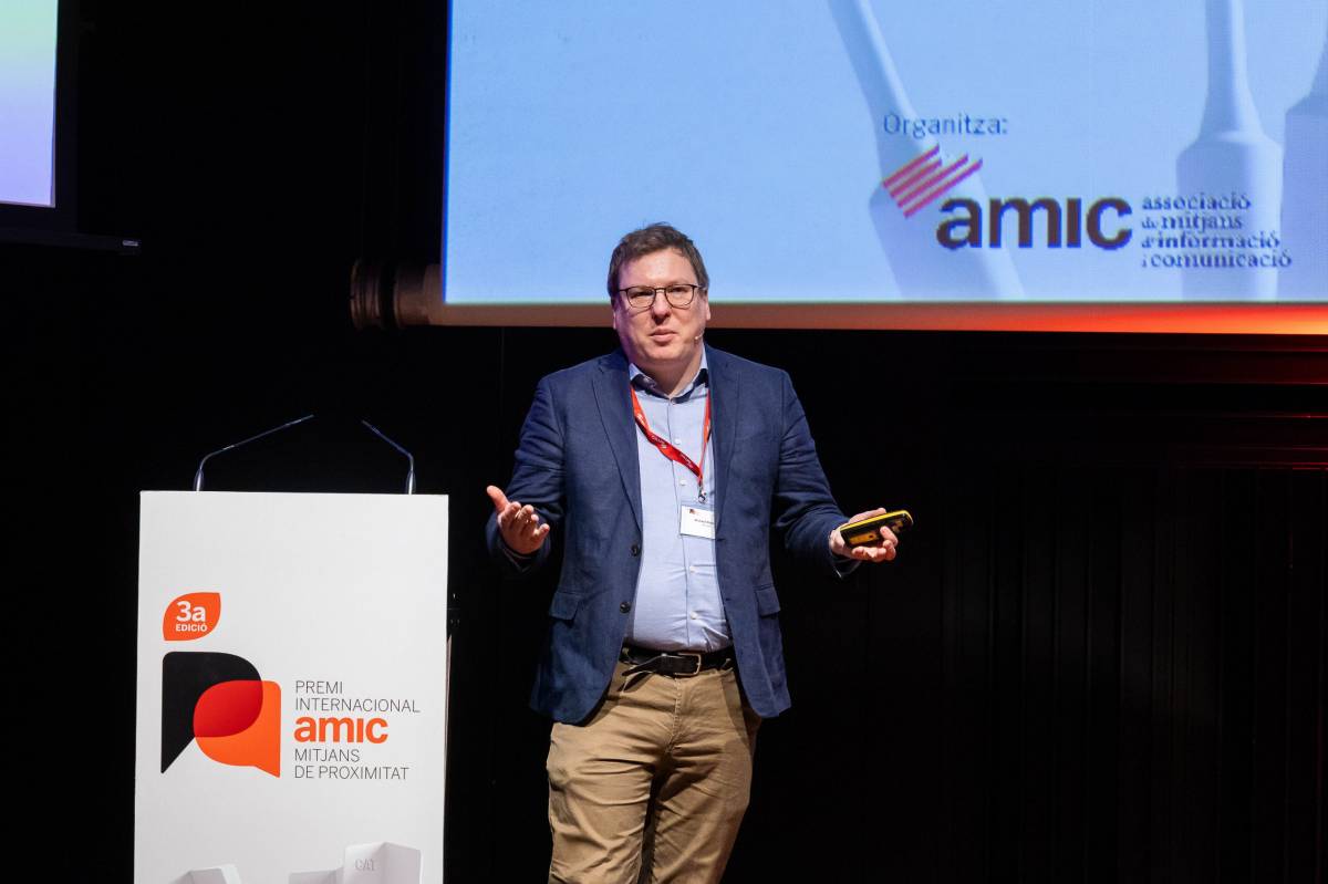 Robert Fletcher en la seva intervenció a l'acte d'AMIC - Hugo Fernández