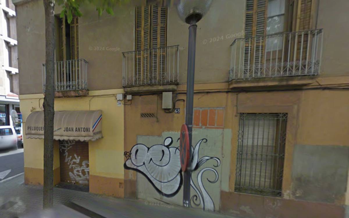 Façana de l`edifici que ara s`enderroca, el 2008 - Google Maps Façana de l`edifici que ara s`enderroca, el 2008