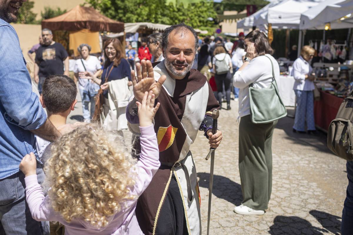 Palau viatja a l'edat mitjana a través del Mercat Medieval