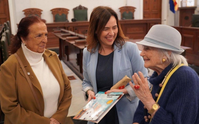 La celebració de l'Any Gaudí porta a Reus l'artista Pilarín Bayés