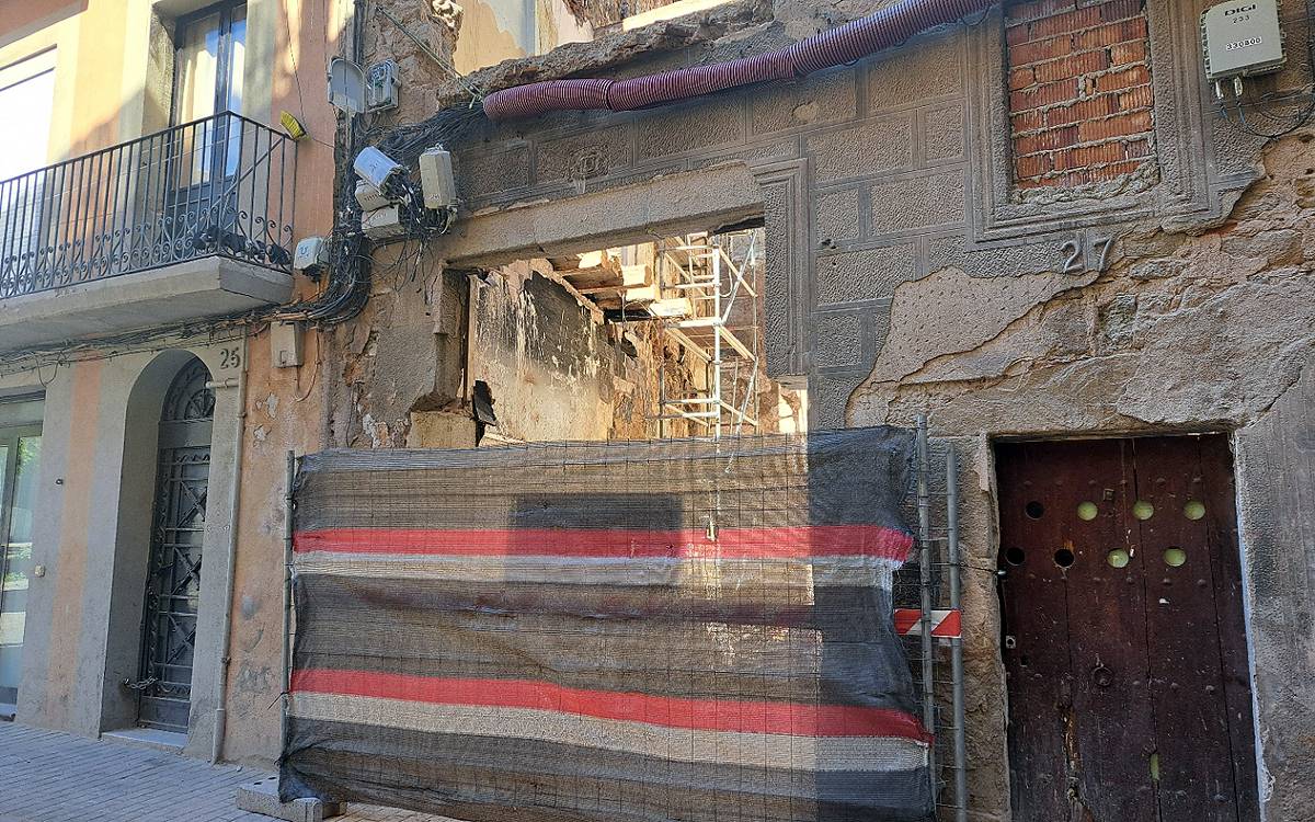Comencen les obres de consolidació de l'altre edifici afectat per l'incendi de Santa Llúcia
