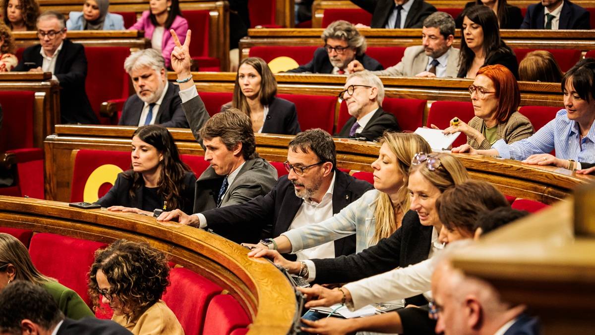 Junts agafa la bandera de l'«infern fiscal» per erosionar el Govern