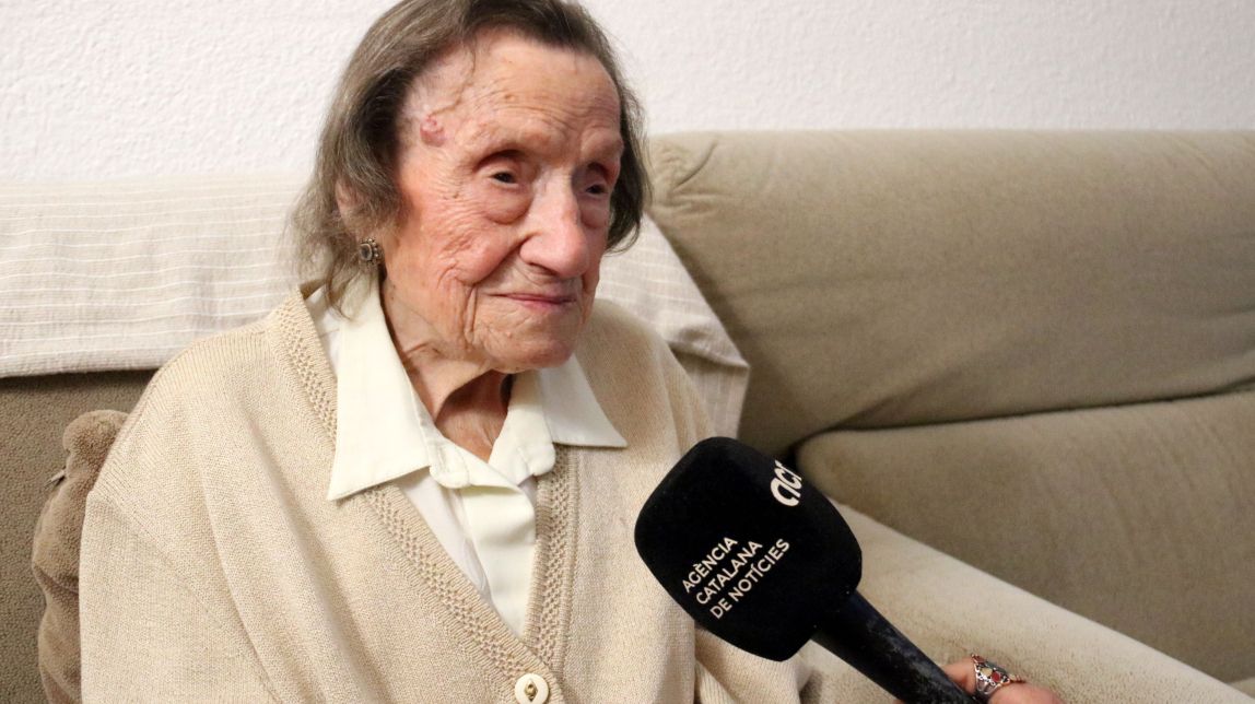 L'Angelina, la dona més gran de Catalunya, fa 112 anys