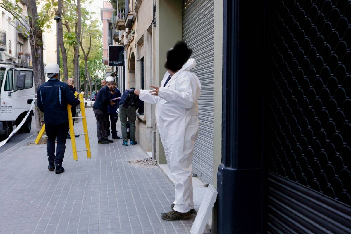 Operatiu policial contra el tràfic de drogues en un domicili del Centre de Sabadell