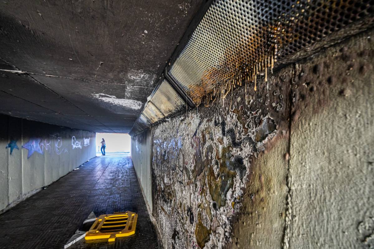 Incendi a l`interior d`un túnel soterrat de la Gran Via - Juanma Peláez Incendi a l`interior d`un túnel soterrat de la Gran Via