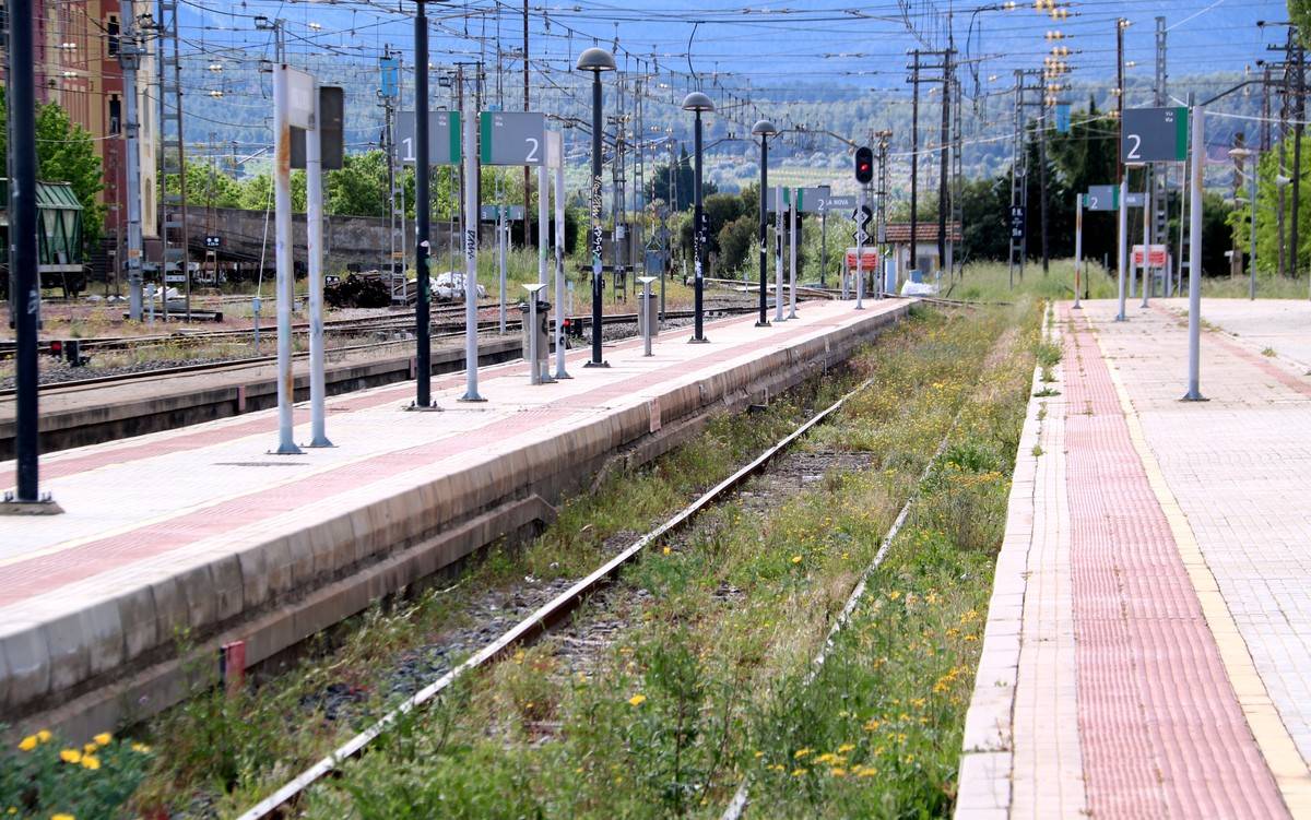 Tres mesos sense l’R-15: els alcaldes de Móra la Nova i Falset esclaten