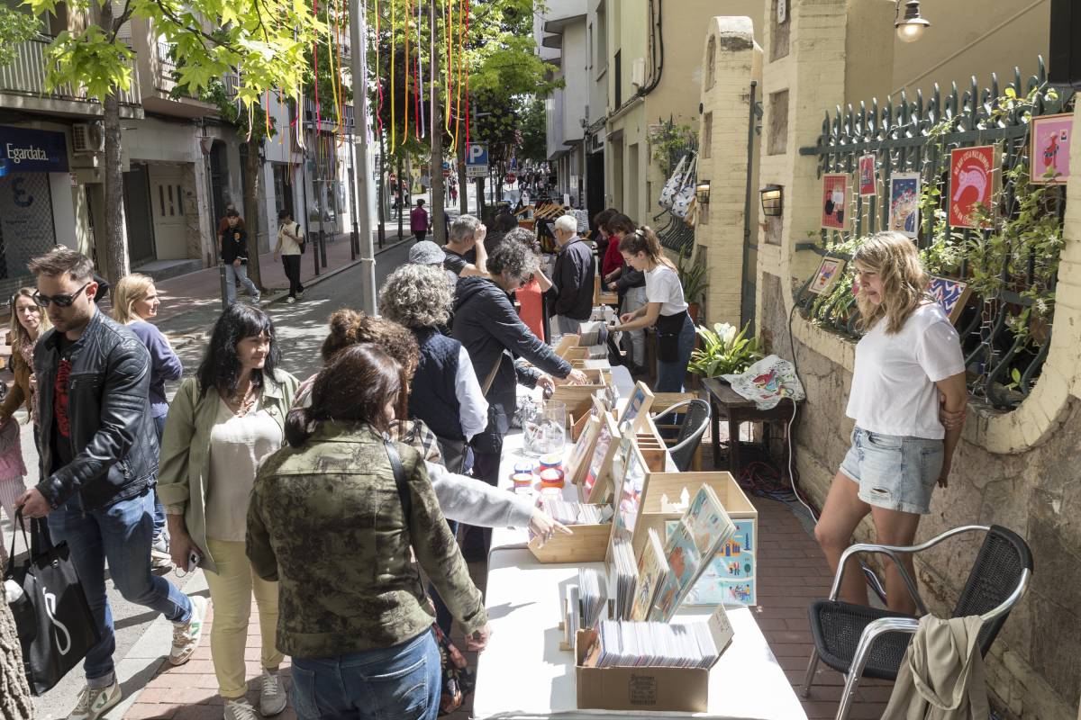 Festa de la primavera al carrer de Volta - Lluís Clotet