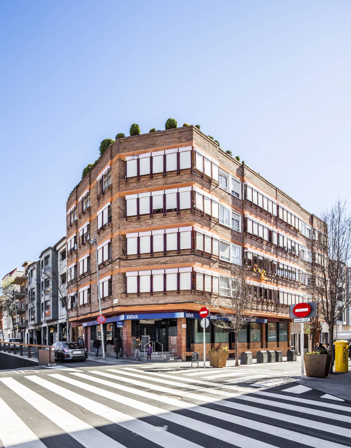 Edifici d`habitatges de Castellar del Vallès