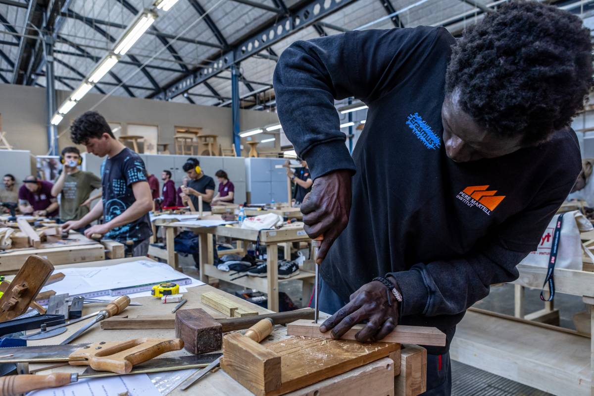 XXXII Concurs d’Estudiants de Fusta i Moble de Catalunya - Juanma Peláez