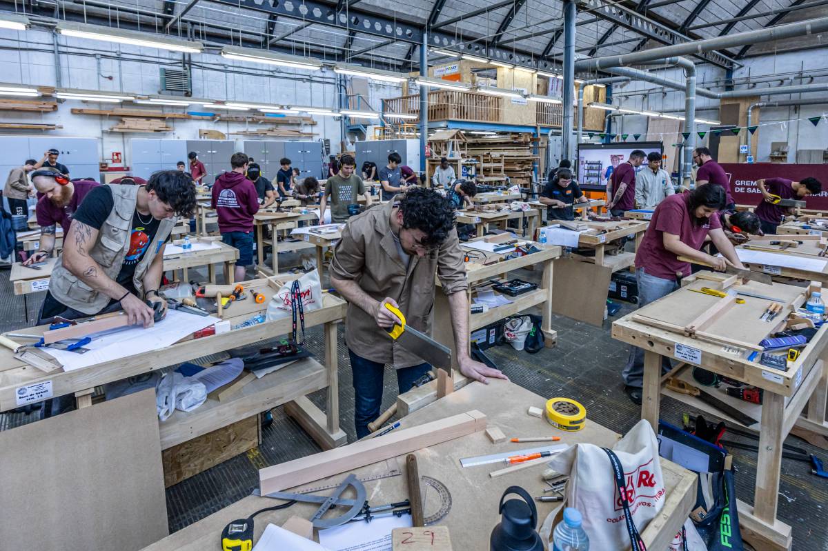 XXXII Concurs d’Estudiants de Fusta i Moble de Catalunya - Juanma Peláez