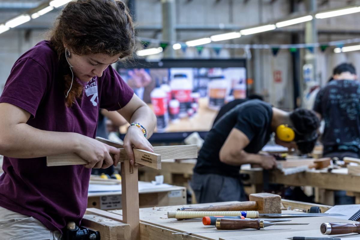 XXXII Concurs d’Estudiants de Fusta i Moble de Catalunya - Juanma Peláez