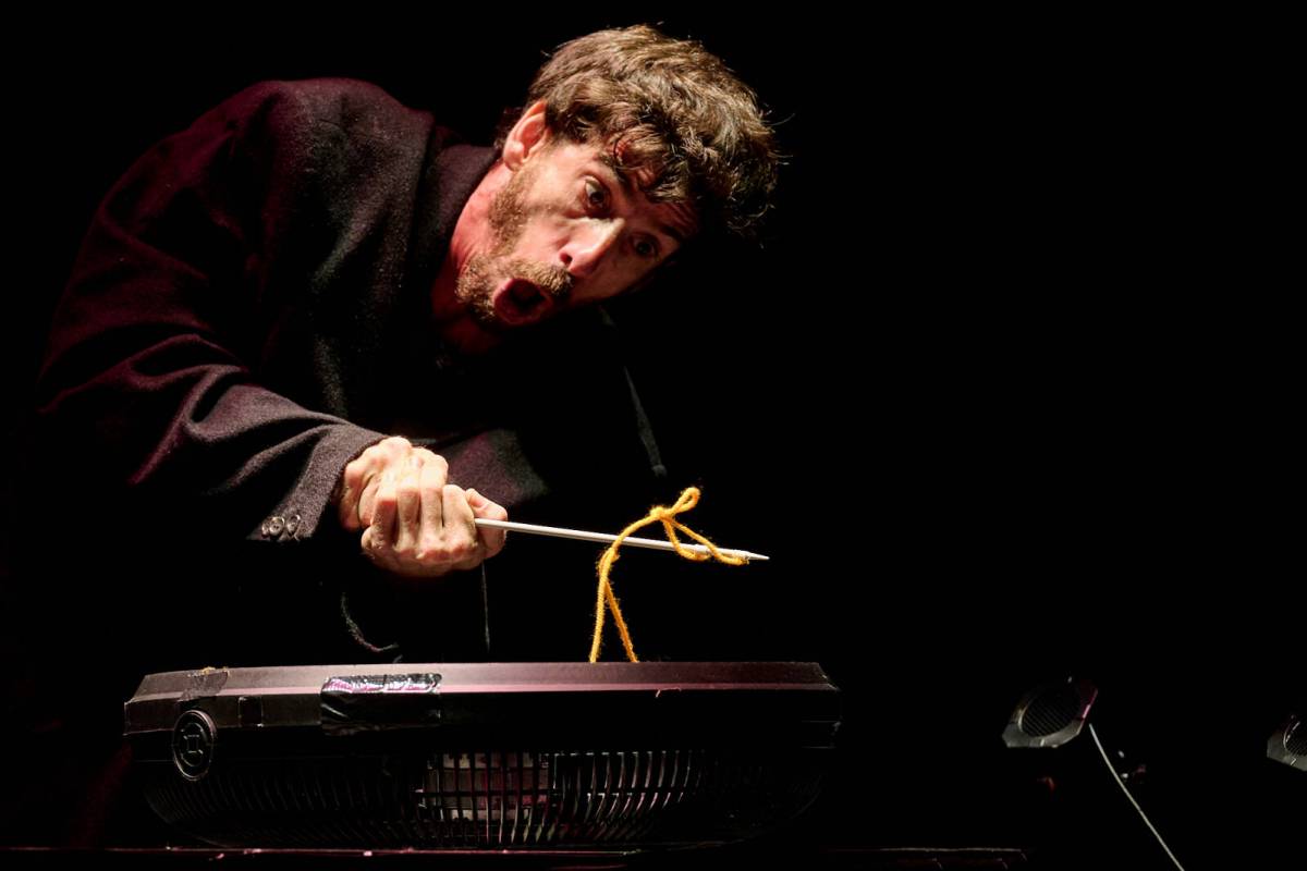 Un simple fil de llana es transforma en una titella a Terrassa: "És una oda a la innovació"