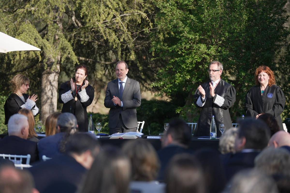 Acte d’Imposició de Togues als advocats incorporats a l`ICASBD