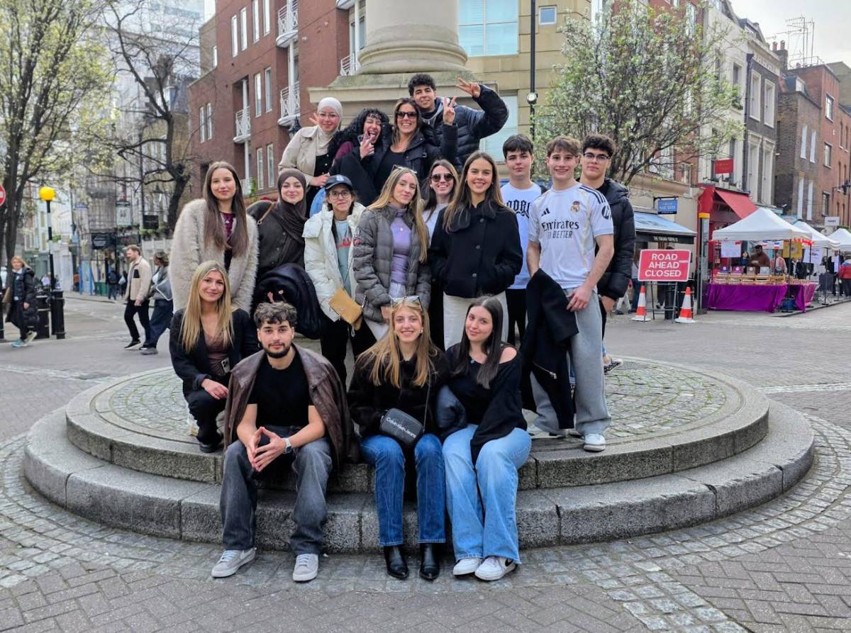  L’alumnat de segon d’Activitats Comercials de l’Escola Arrels - 