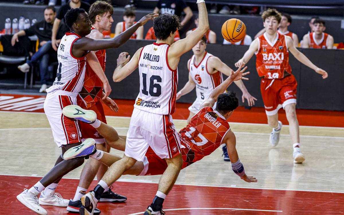 El Baxi Manresa U22 cau al Nou Congost en un final ajustat contra el Casademont Zaragoza