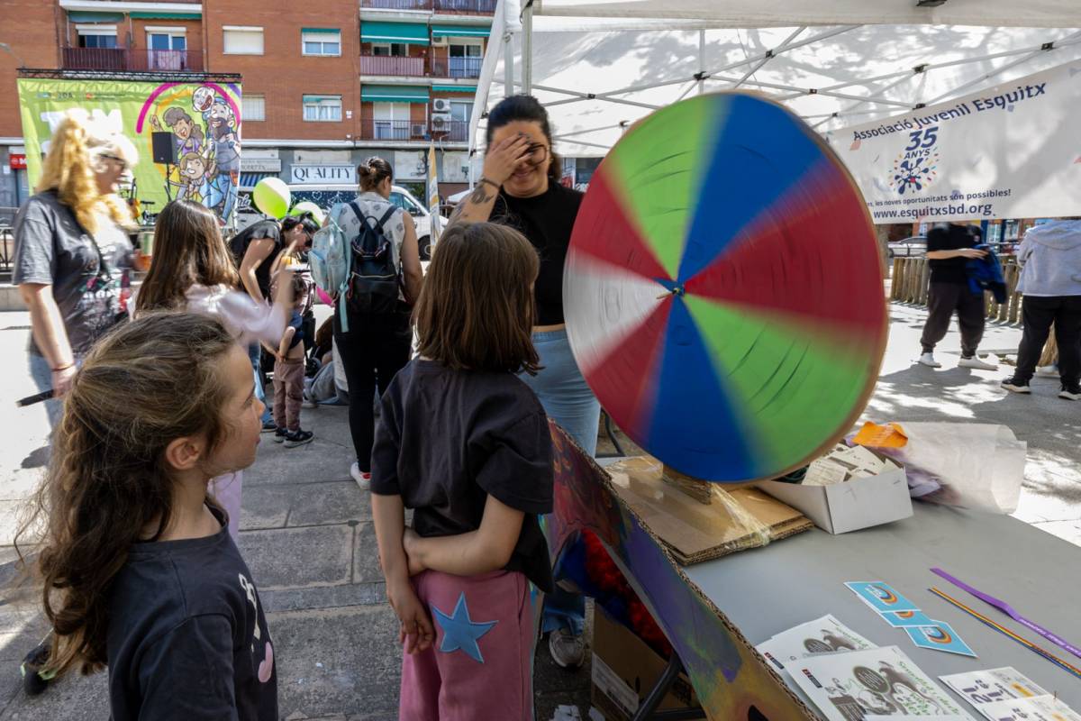 Tamborinada amb Xiula a la plaça Benjamin Garcia  - JUANMA PELAÉZ
