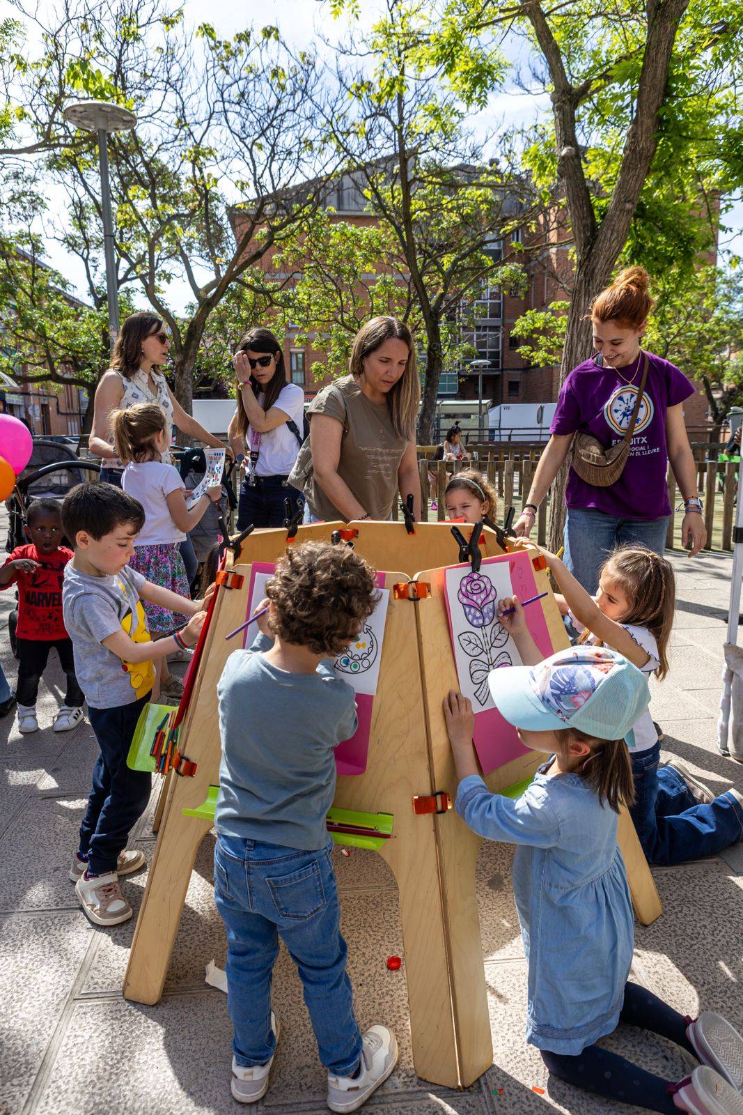 Tamborinada amb Xiula a la plaça Benjamin Garcia  - JUANMA PELAÉZ
