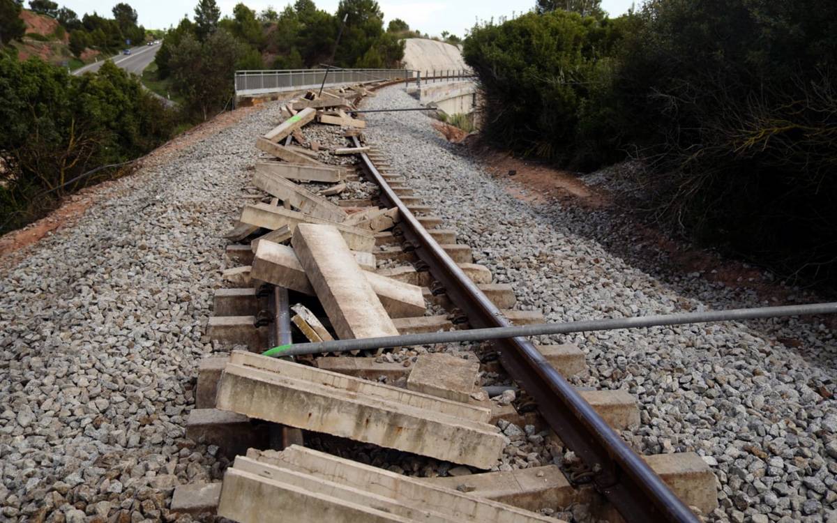 Revoltes de la Terra boicoteja el tren de la potassa i corona el Cogulló