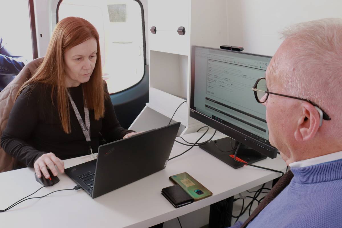 El Govern desplega oficines mòbils d'atenció ciutadana per apropar els tràmits públics a 200 municipis