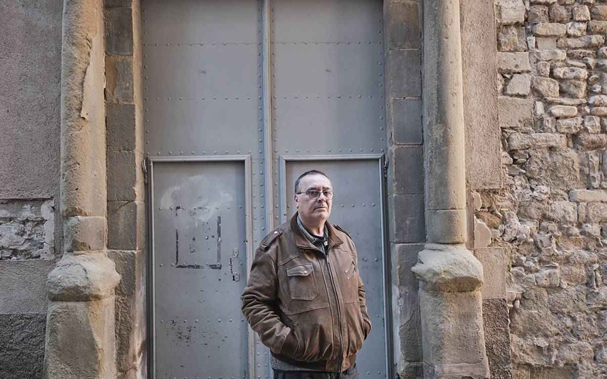 El periodista Miquel Macià ha publicat el llibre `Vida i mort dels mitjans de comunicació de Vic (1939-2025).