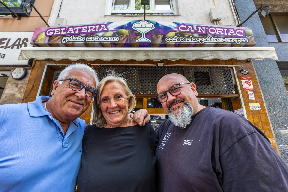 La familia Montoya s’acomiada de la Gelateria Ca n’Oriac després de 50 anys de llegat